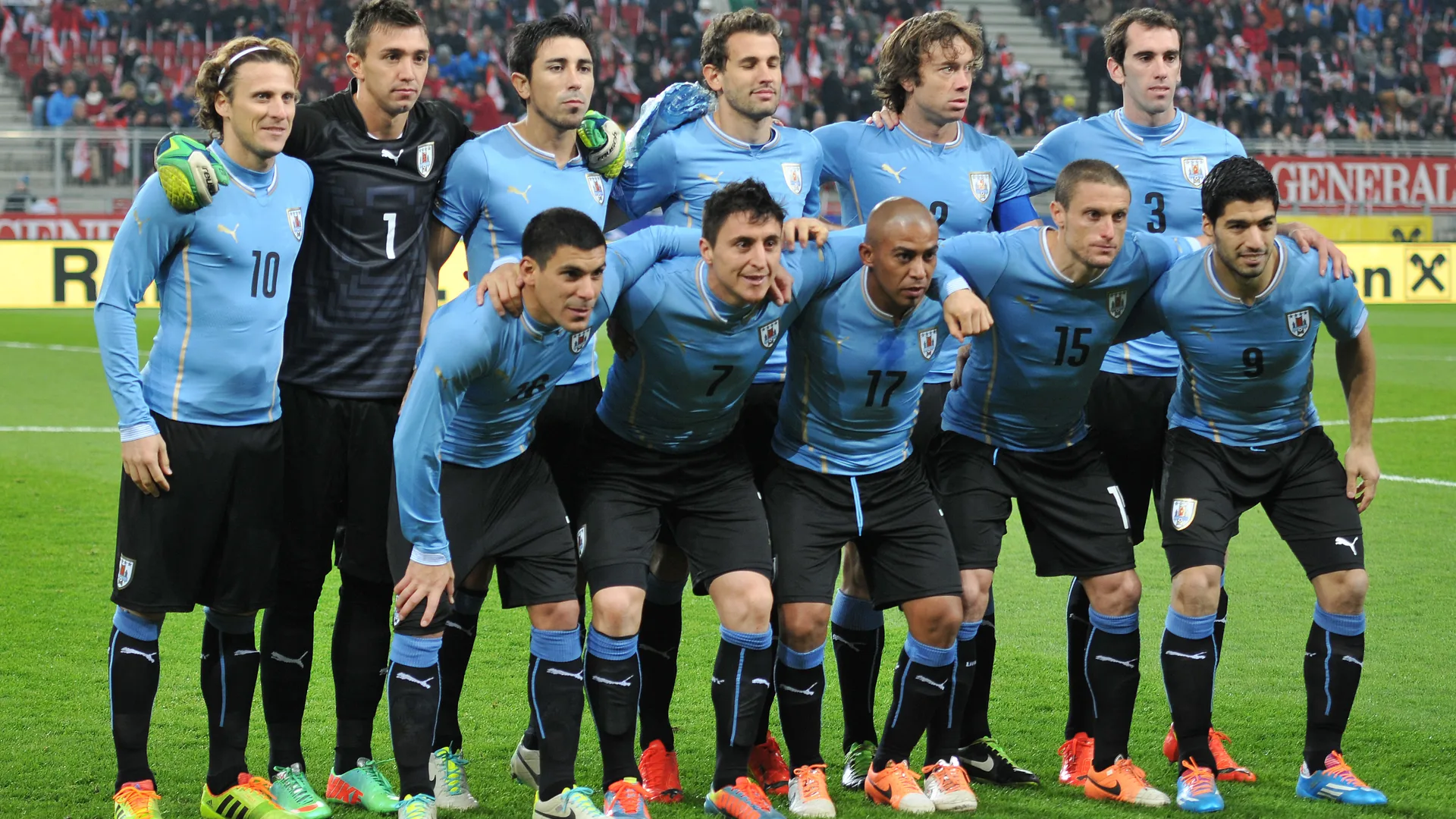 La nazionale dell Uruguay schierata prima di un amichevole contro l Austria nel 2014