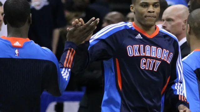 Russell Westbrook con la tuta degli Oklahoma City Thunder nel 2011